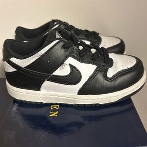 Nike panda toddler size 10 gently used